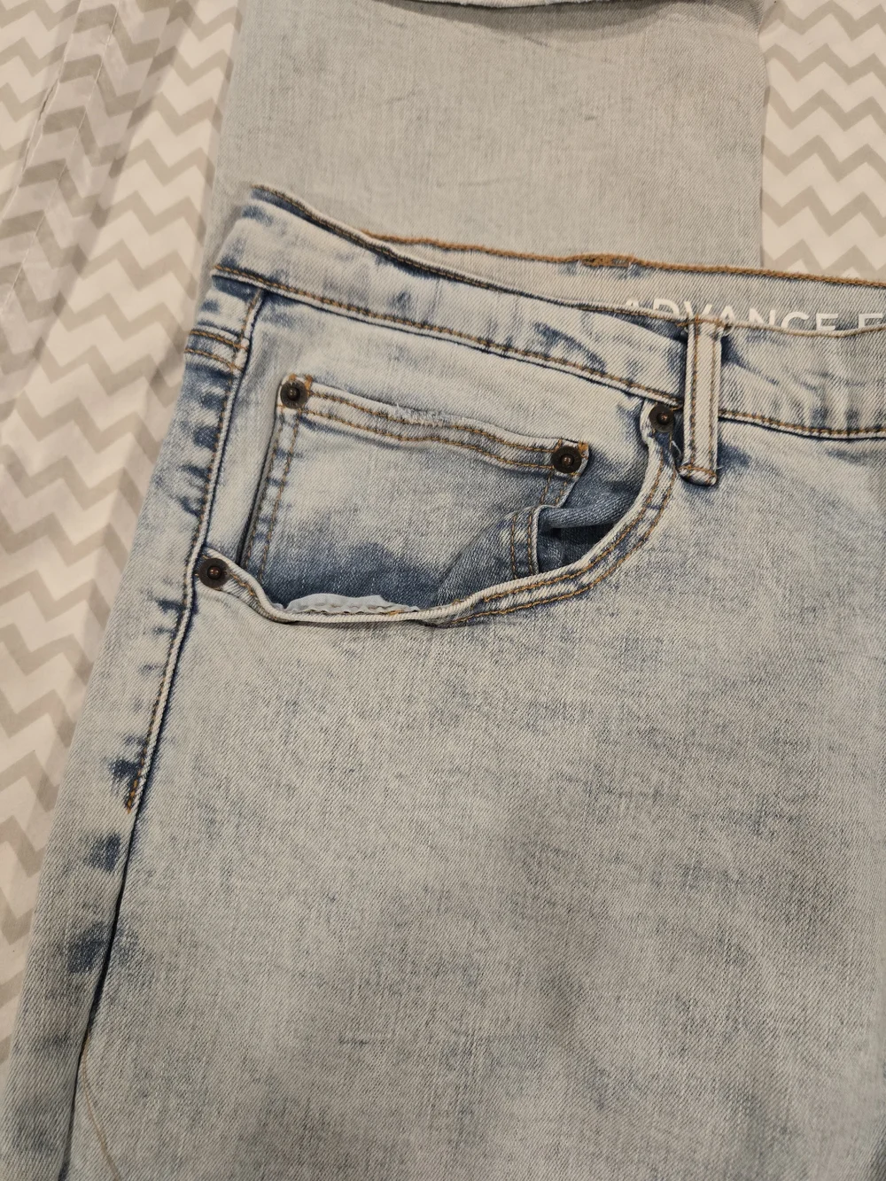 *Arizona Jean Co* Men's Jeans in Light Blue 